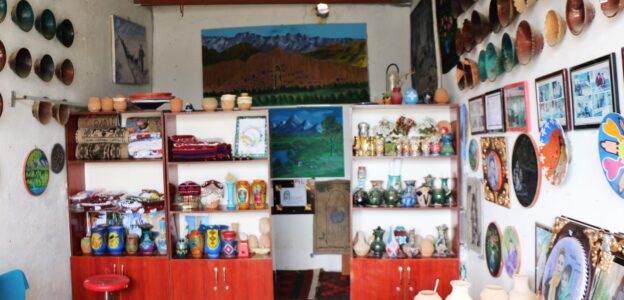 Hazaristan Handicrafts and Carving Workshop