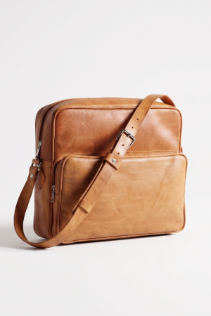 Luma Crossbody